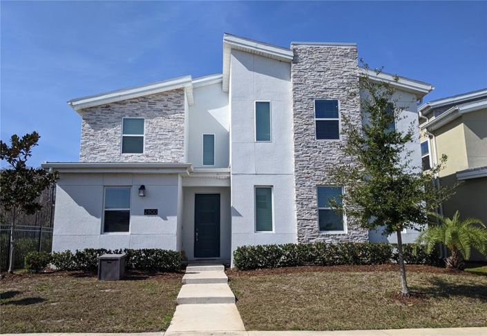 Image No.1-Propriété de 9 chambres à vendre à Kissimmee