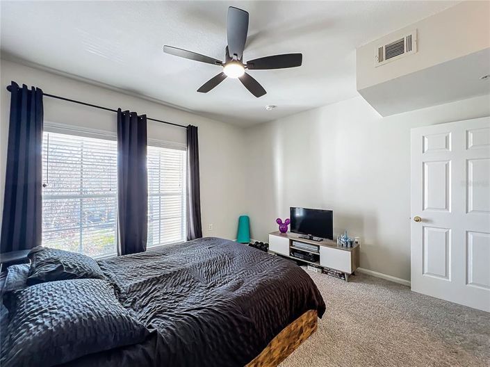 Image No.10-1 Bed Property for sale