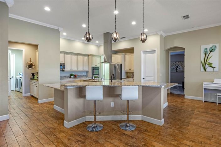 Image No.16-4 Bed Property for sale