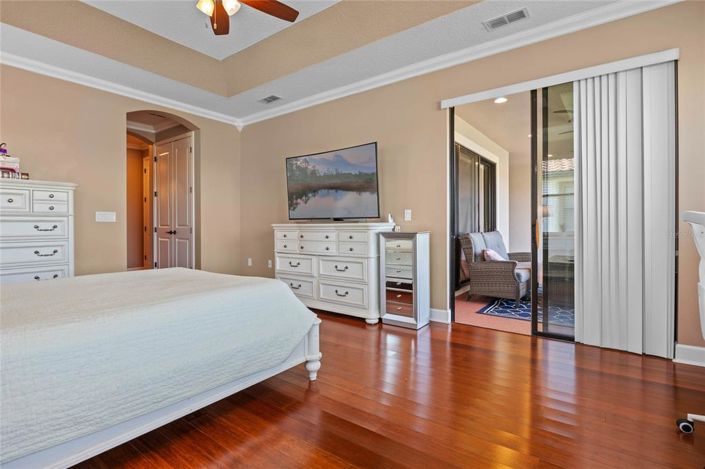 Image No.24-4 Bed Property for sale