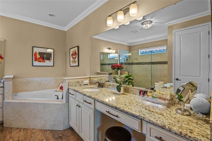 Image No.26-4 Bed Property for sale