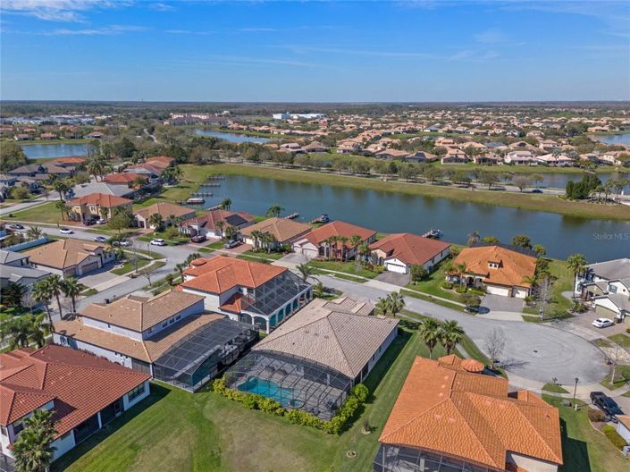 Image No.55-4 Bed Property for sale