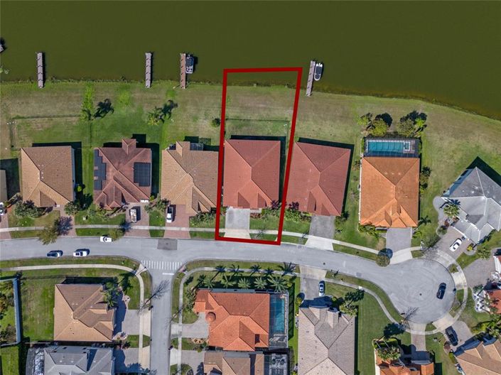 Image No.56-4 Bed Property for sale