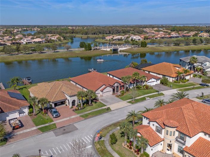 Image No.57-4 Bed Property for sale