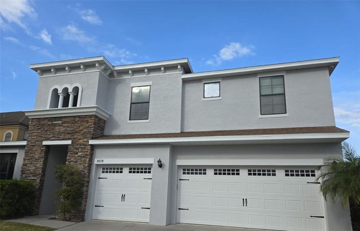 Image No.1-5 Bed Property for sale