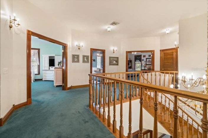 Image No.30-5 Bed Property for sale