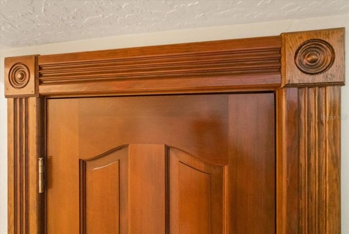 Image No.48-5 Bed Property for sale