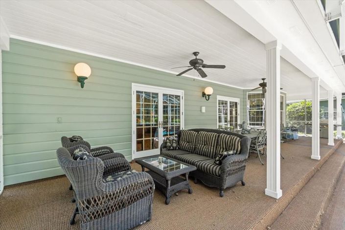 Image No.49-5 Bed Property for sale