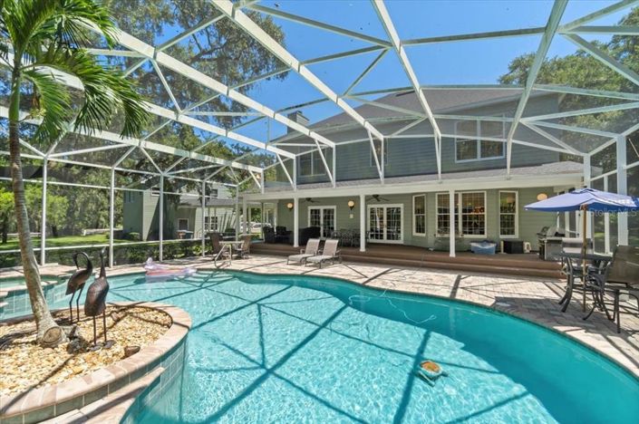 Image No.51-5 Bed Property for sale