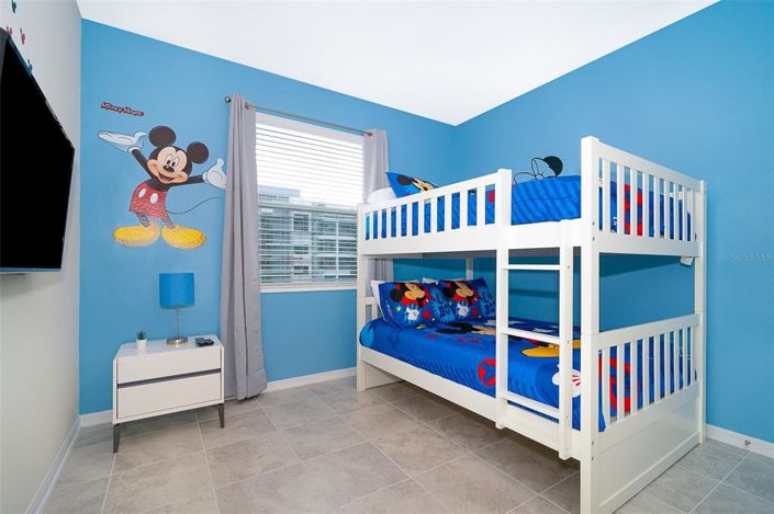 Image No.5-3 Bed Property for sale