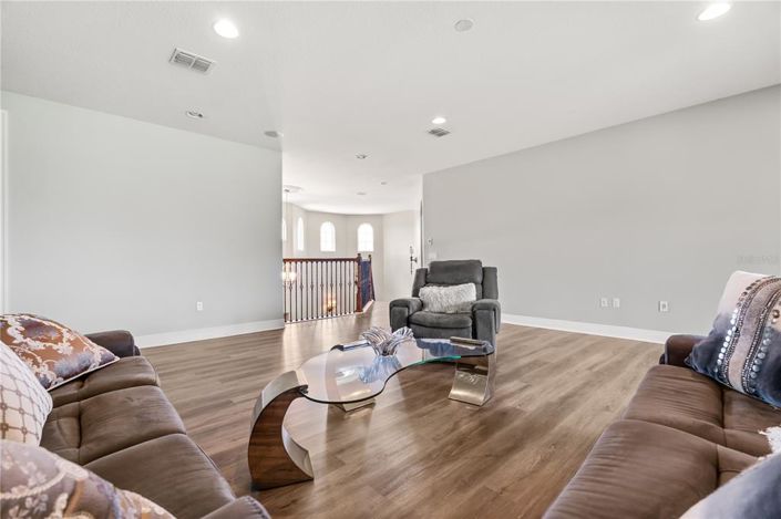 Image No.29-5 Bed Property for sale