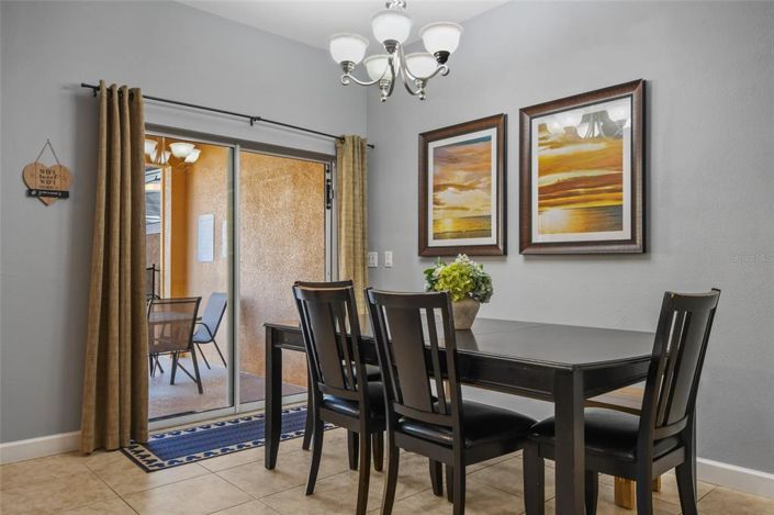 Image No.10-4 Bed Townhouse for sale