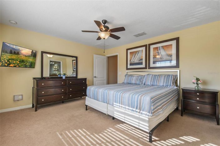 Image No.13-4 Bed Townhouse for sale