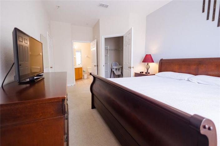 Image No.12-3 Bed Property for sale