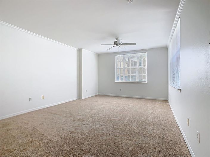 Image No.5-2 Bed Property for sale