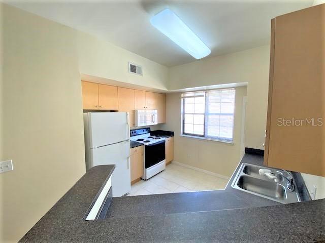 Image No.8-2 Bed Property for sale