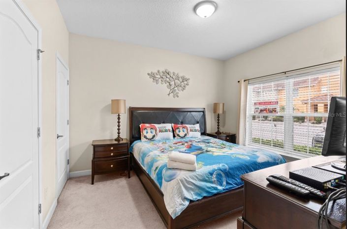 Image No.16-4 Bed Townhouse for sale