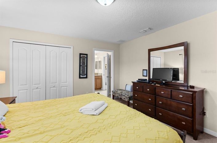 Image No.18-4 Bed Townhouse for sale