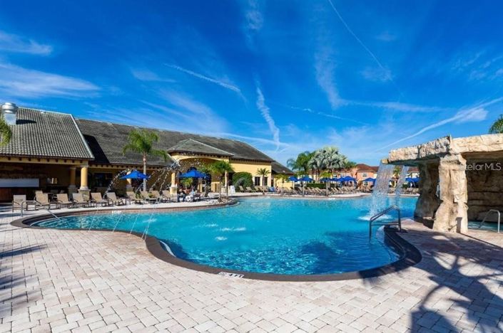 Image No.48-4 Bed Townhouse for sale