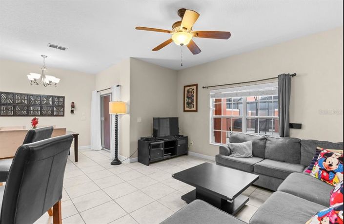 Image No.8-4 Bed Townhouse for sale