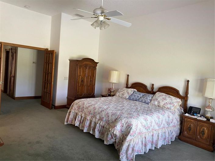 Image No.15-3 Bed Property for sale