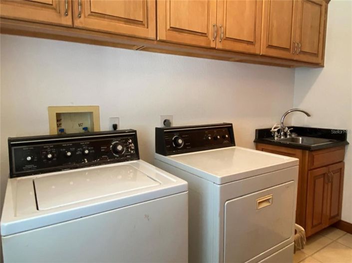 Image No.21-3 Bed Property for sale