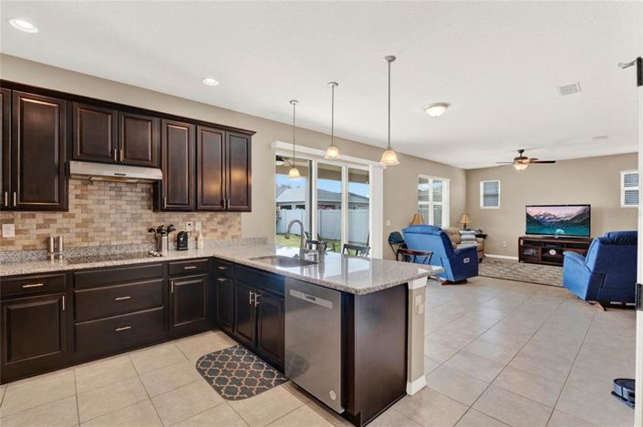 Image No.19-4 Bed Property for sale