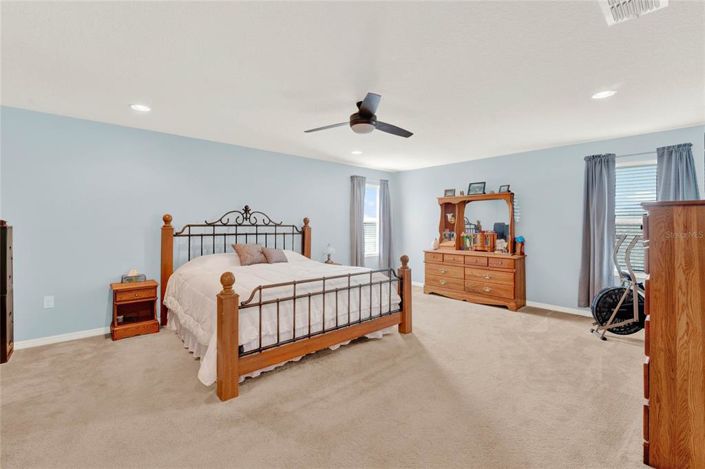 Image No.20-4 Bed Property for sale