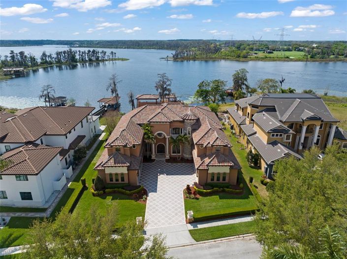 Image No.1-Propriété de 7 chambres à vendre à Orlando