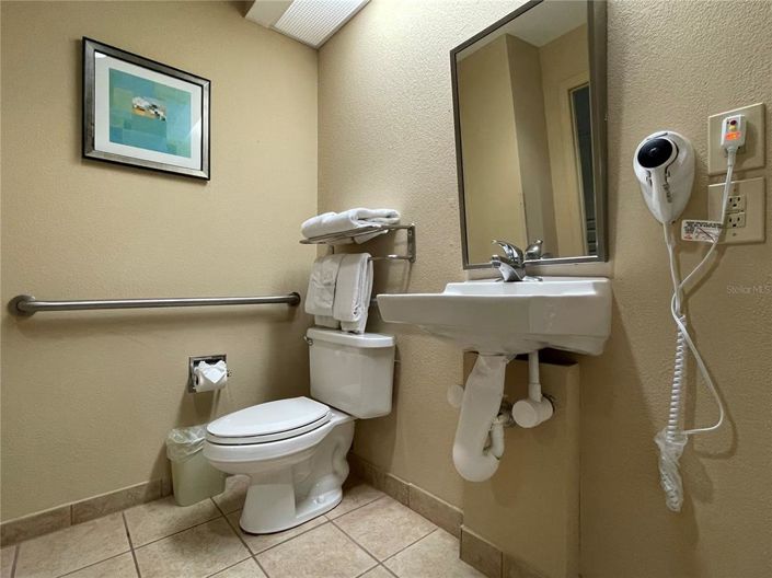 Image No.28-2 Bed Property for sale