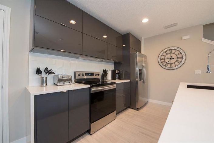 Image No.10-4 Bed Townhouse for sale