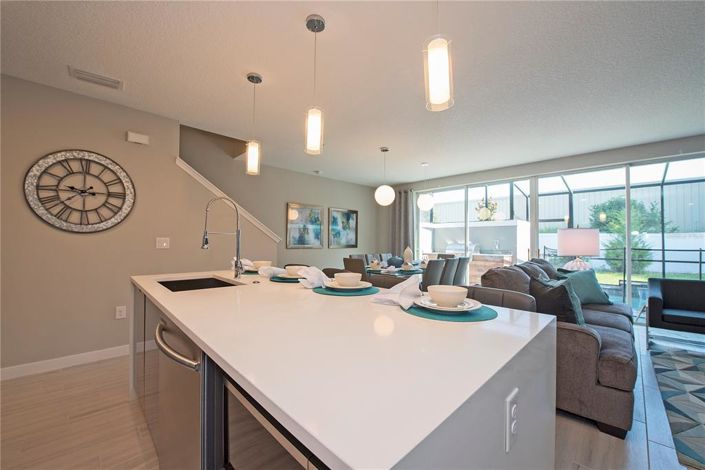 Image No.11-4 Bed Townhouse for sale