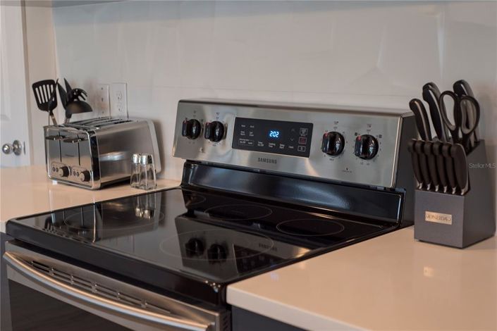 Image No.13-4 Bed Townhouse for sale