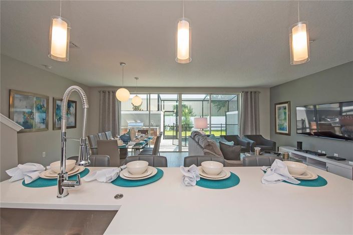 Image No.20-4 Bed Townhouse for sale