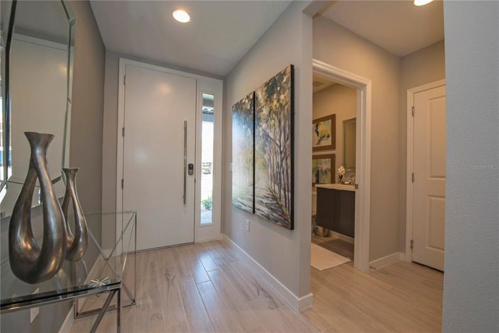 Image No.4-4 Bed Townhouse for sale