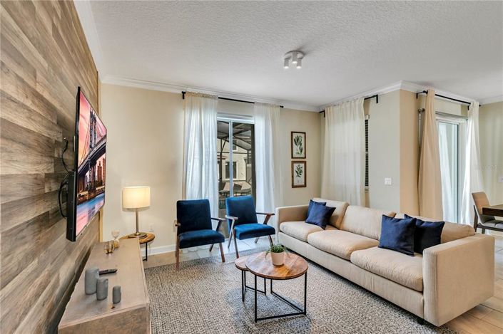 Image No.12-4 Bed Townhouse for sale