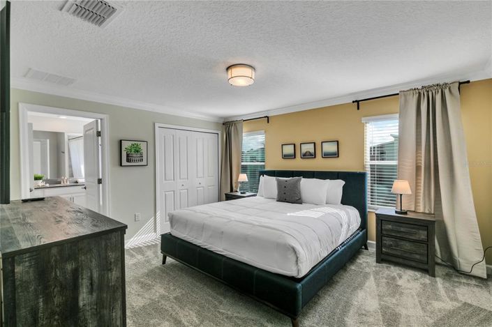 Image No.15-4 Bed Townhouse for sale