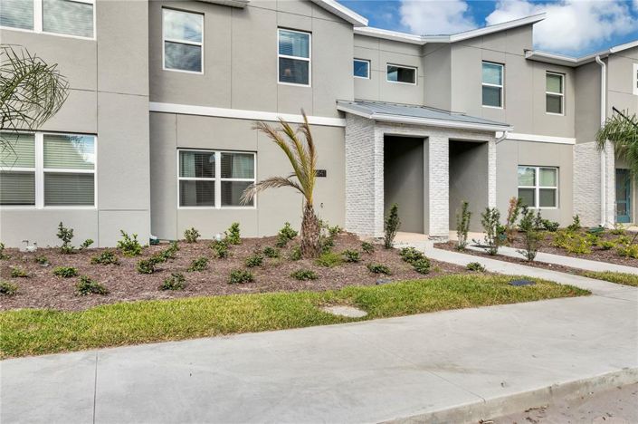 Image No.2-4 Bed Townhouse for sale