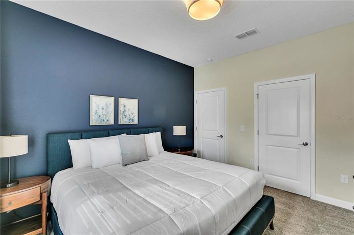 Image No.4-4 Bed Townhouse for sale