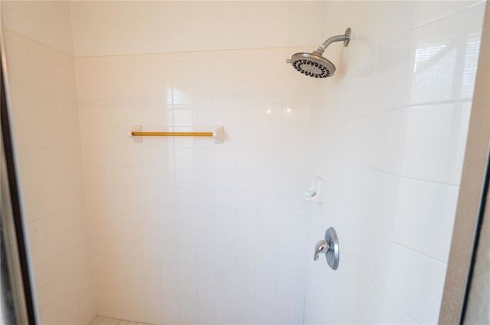 Image No.24-3 Bed Property for sale