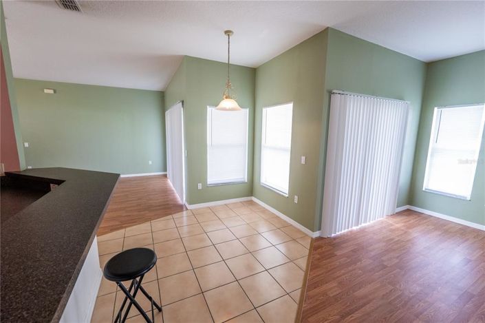 Image No.8-3 Bed Property for sale