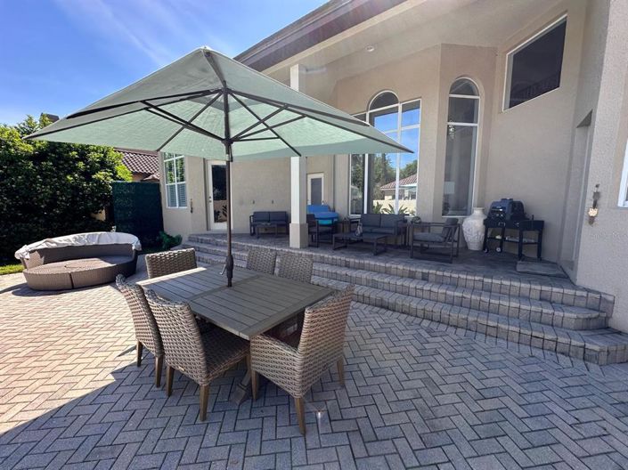 Image No.47-4 Bed Property for sale