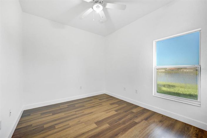 Image No.26-4 Bed Property for sale