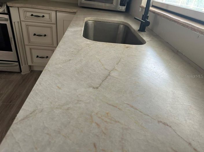 Image No.11-4 Bed Property for sale