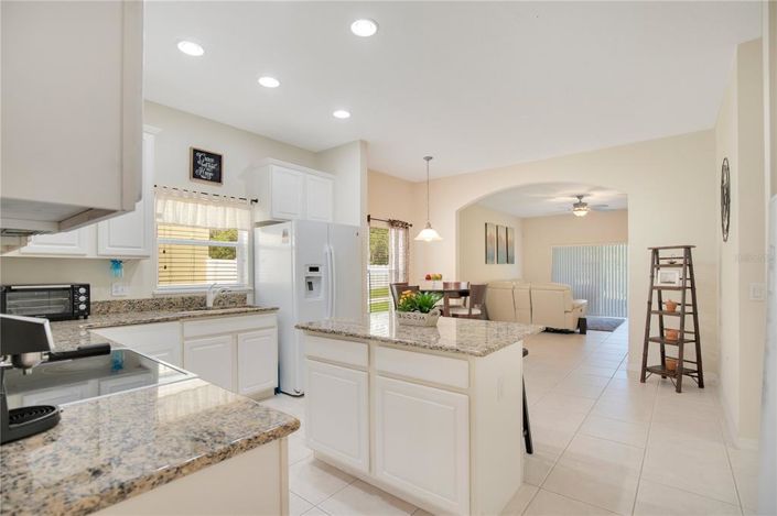 Image No.5-4 Bed Property for sale