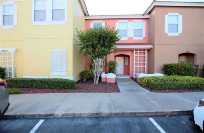 Image No.1-Maison de ville de 3 chambres à vendre à Kissimmee