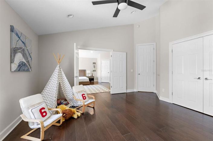 Image No.19-5 Bed Property for sale