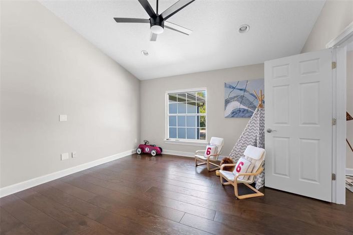 Image No.21-5 Bed Property for sale