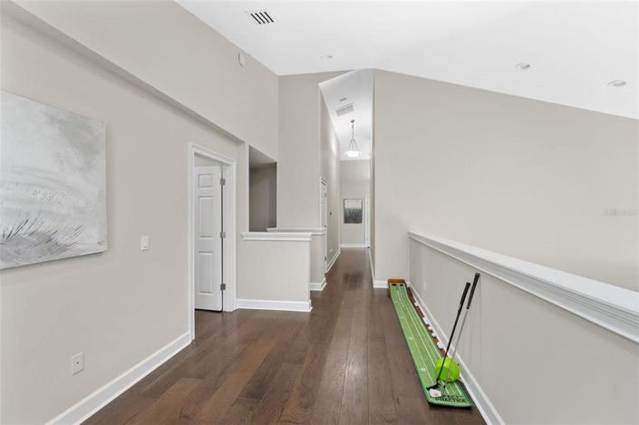 Image No.28-5 Bed Property for sale