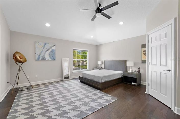 Image No.29-5 Bed Property for sale